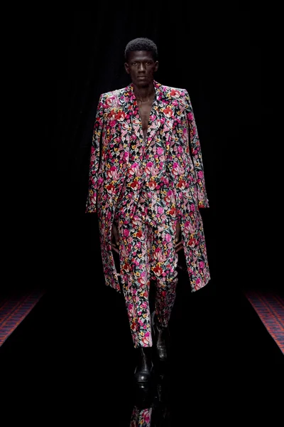 Look 54